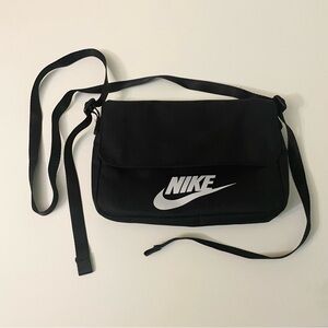 Nike Futura 365 Mini Cross Body Bag Small Pouch Fanny Messenger Bag